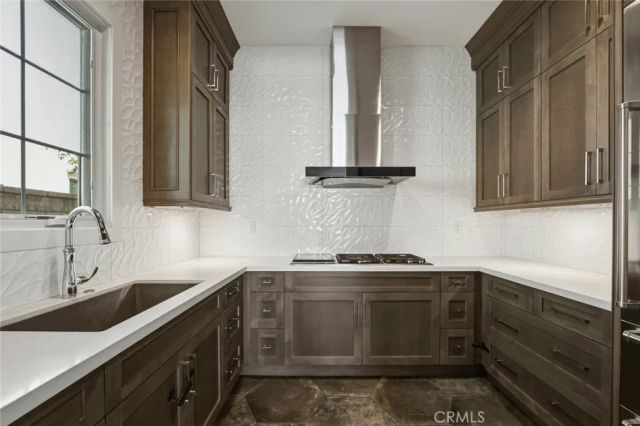 109 Dry Creek, Irvine, CA 92602