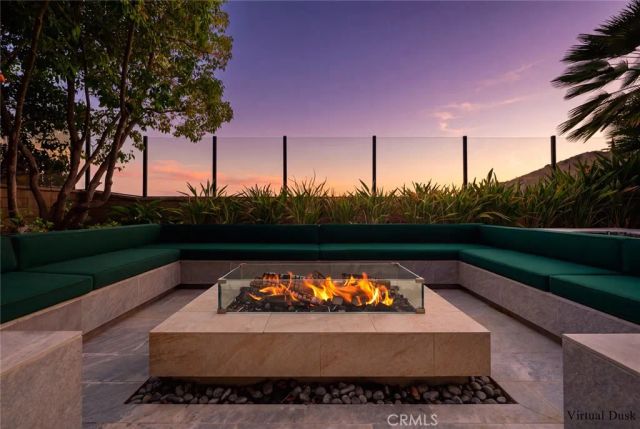 109 Dry Creek, Irvine, CA 92602
