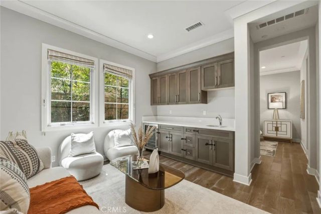 109 Dry Creek, Irvine, CA 92602
