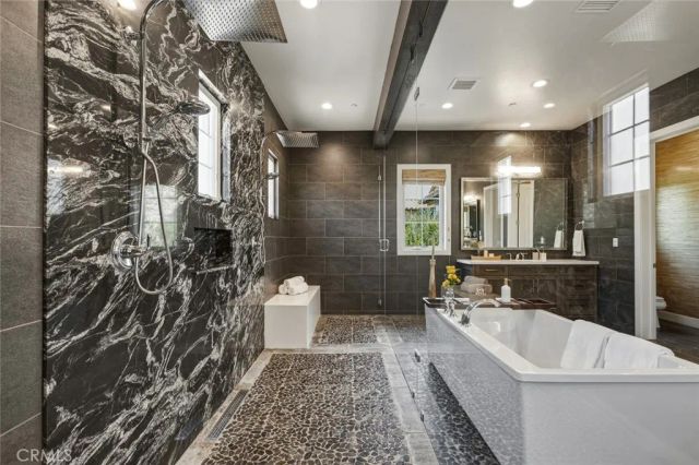 109 Dry Creek, Irvine, CA 92602