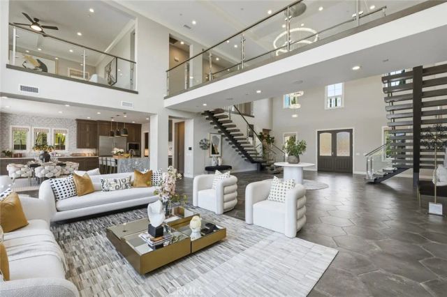 109 Dry Creek, Irvine, CA 92602