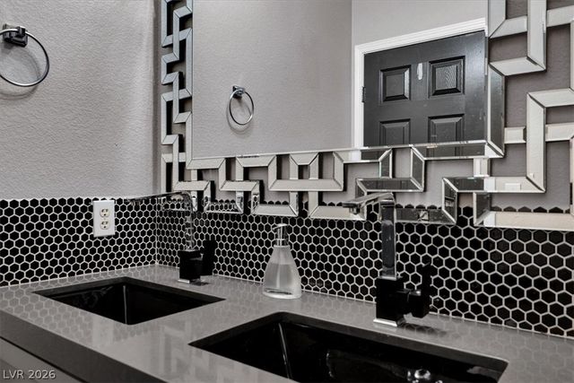 9000 South Las Vegas Boulevard 2222, Las Vegas, NV 89123