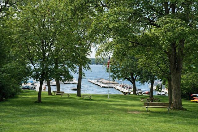 N2337 W Main ROAD, Lake Geneva, WI 53147