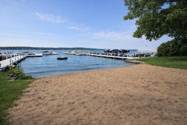 N2337 W Main ROAD, Lake Geneva, WI 53147