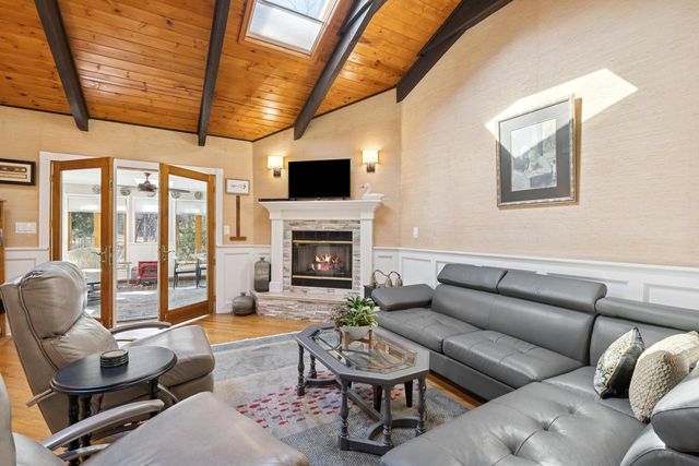 N2337 W Main ROAD, Lake Geneva, WI 53147