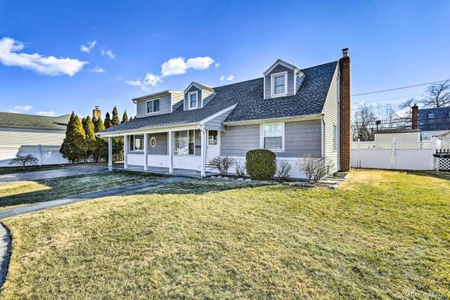 1648 Paula Lane 1, East Meadow, NY 11554
