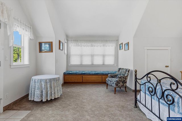 350 Bella Beach Dr, Depoe Bay, OR 97341