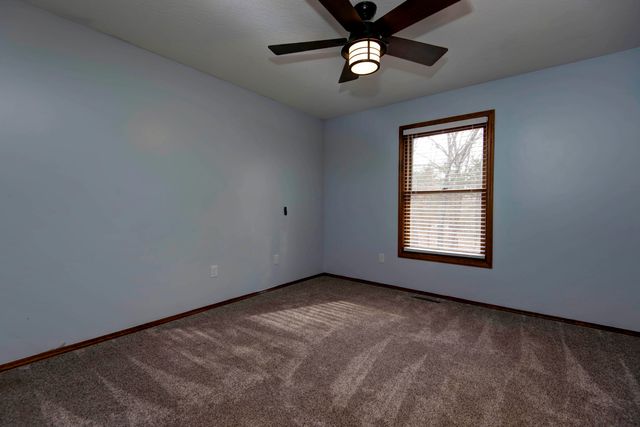 8965 E Division Street, Strafford, MO 65757