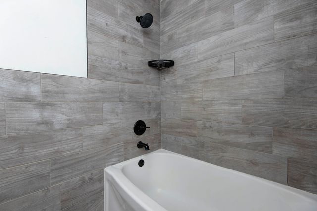 8965 E Division Street, Strafford, MO 65757