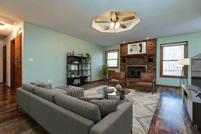 8965 E Division Street, Strafford, MO 65757