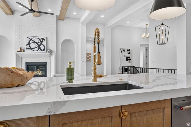 7927 S HIGH PLAINS CT, West Jordan, UT 84081