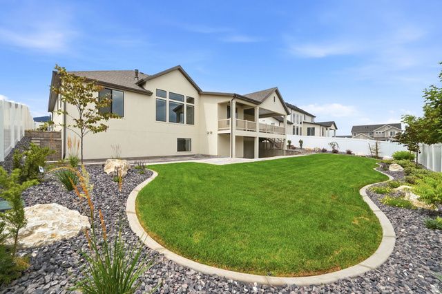 7927 S HIGH PLAINS CT, West Jordan, UT 84081
