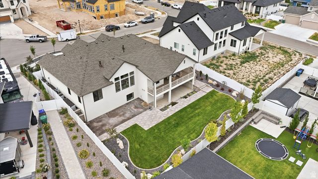 7927 S HIGH PLAINS CT, West Jordan, UT 84081