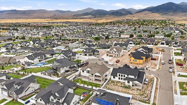 7927 S HIGH PLAINS CT, West Jordan, UT 84081