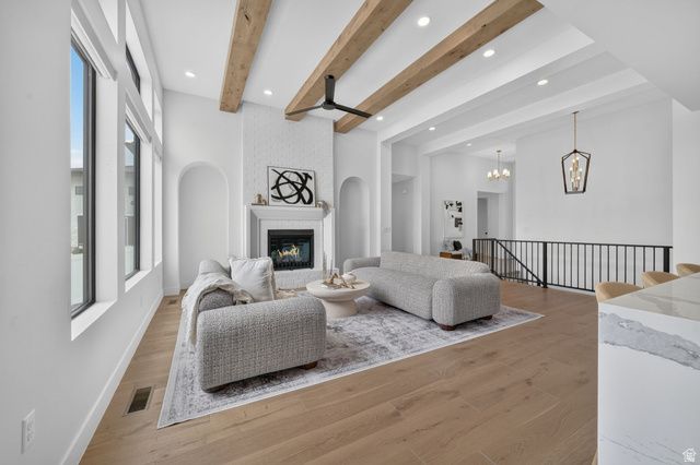 7927 S HIGH PLAINS CT, West Jordan, UT 84081