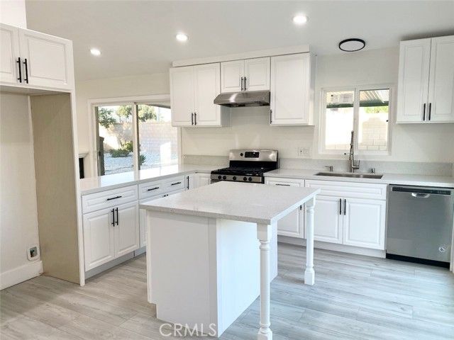 4095 Penrod Drive, Riverside, CA 92505