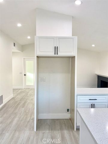 4095 Penrod Drive, Riverside, CA 92505