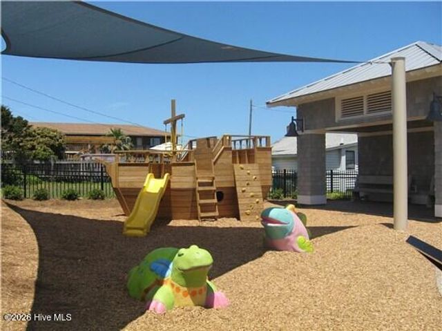 124 Ocean View Avenue, Kure Beach, NC 28449