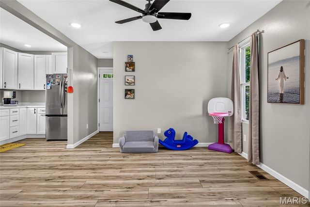 100 W Elvins Boulevard, Park Hills, MO 63601