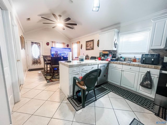 1827 Mount Zion Avenue, Gadsden, AL 35904