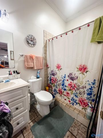 1827 Mount Zion Avenue, Gadsden, AL 35904