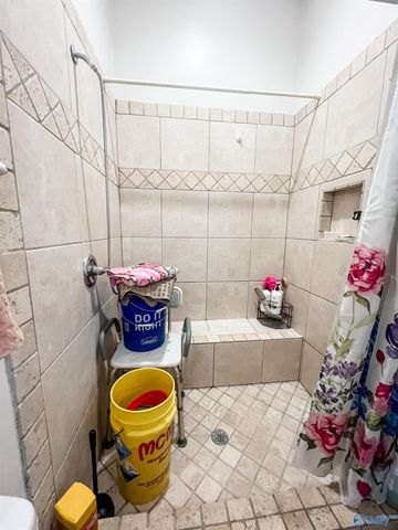 1827 Mount Zion Avenue, Gadsden, AL 35904