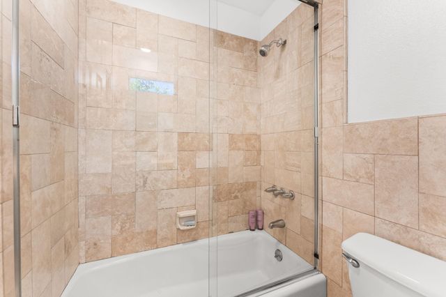 1741 Spyglass DR 1-222, Austin, TX 78746