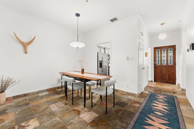 1741 Spyglass DR 1-222, Austin, TX 78746