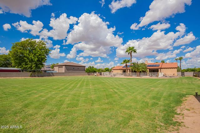 18509 W Bethany Home Road, Litchfield Park, AZ 85340
