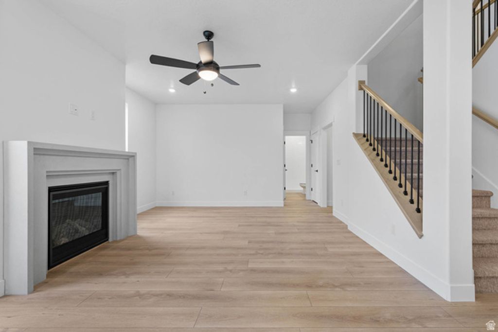 Image 14 of property listing at 912 CREST DALE LANE LN, Santaquin, UT 84655