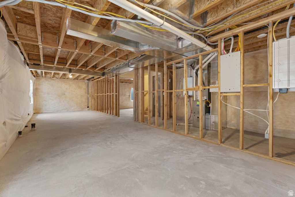 Image 40 of property listing at 912 CREST DALE LANE LN, Santaquin, UT 84655