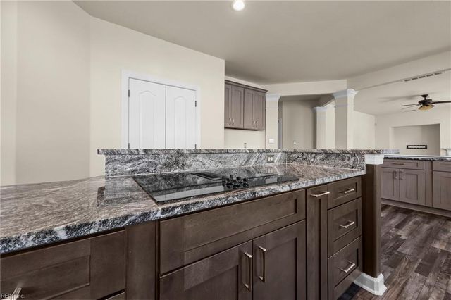 2413 Caitlan Loch LN, Virginia Beach, VA 23456