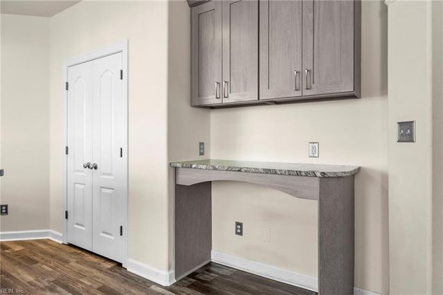 2413 Caitlan Loch LN, Virginia Beach, VA 23456
