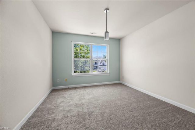 2413 Caitlan Loch LN, Virginia Beach, VA 23456