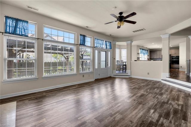2413 Caitlan Loch LN, Virginia Beach, VA 23456