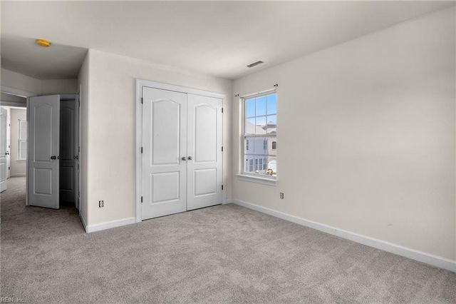 2413 Caitlan Loch LN, Virginia Beach, VA 23456