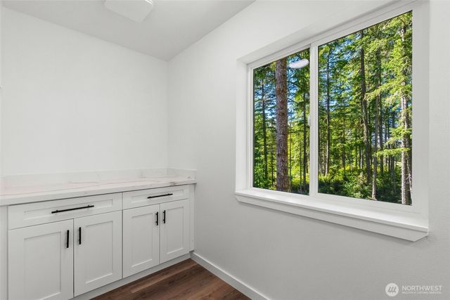 21 E Country Club Drive N, Union, WA 98592
