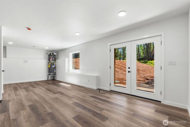 21 E Country Club Drive N, Union, WA 98592