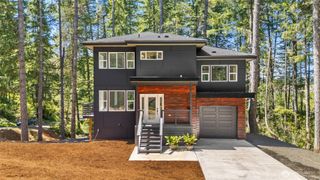 21 E Country Club Drive N, Union, WA 98592