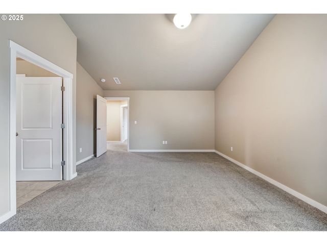 10702 Ne 107TH Way, Vancouver, WA 98662