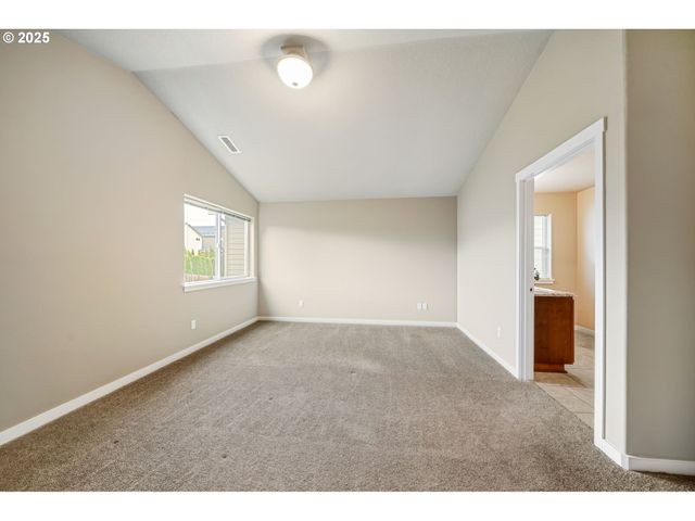 10702 Ne 107TH Way, Vancouver, WA 98662