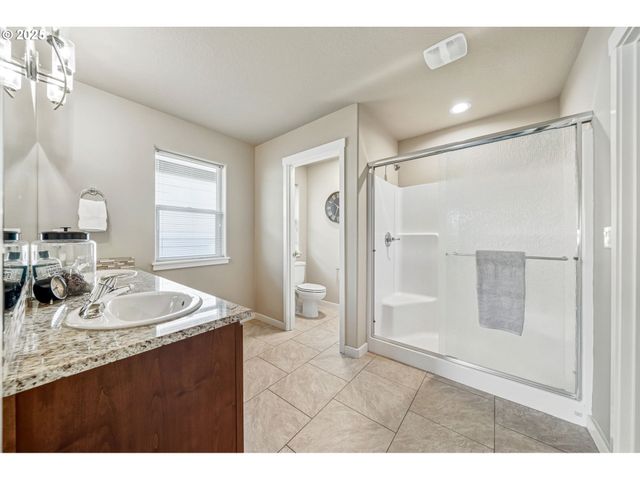 10702 Ne 107TH Way, Vancouver, WA 98662