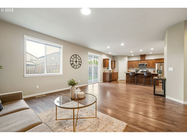 10702 Ne 107TH Way, Vancouver, WA 98662