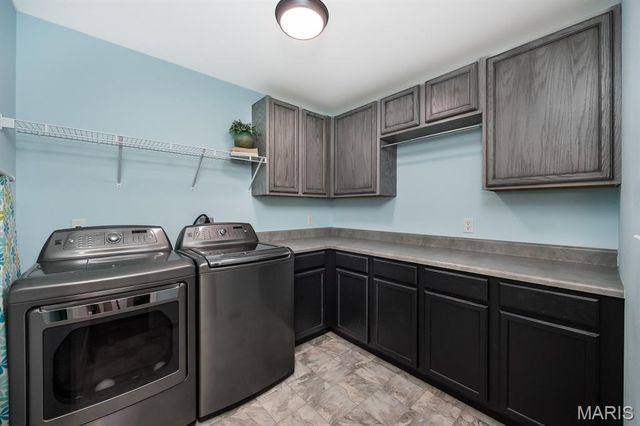 1444 Victoria Square Court, O'fallon, IL 62269