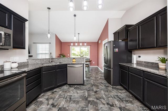 1444 Victoria Square Court, O'fallon, IL 62269
