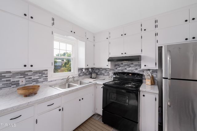 114 East Park Drive, Kingsport, TN 37660