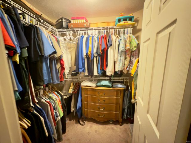 3323 Crater Drive, Evansville, IN 47725