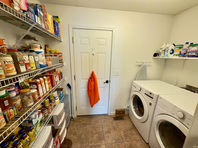 3323 Crater Drive, Evansville, IN 47725