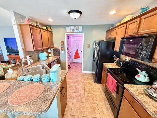 3323 Crater Drive, Evansville, IN 47725