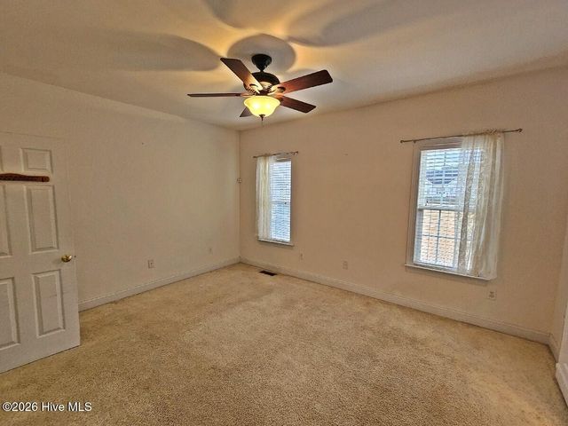 7 Edgewater Drive, Smithfield, NC 27577